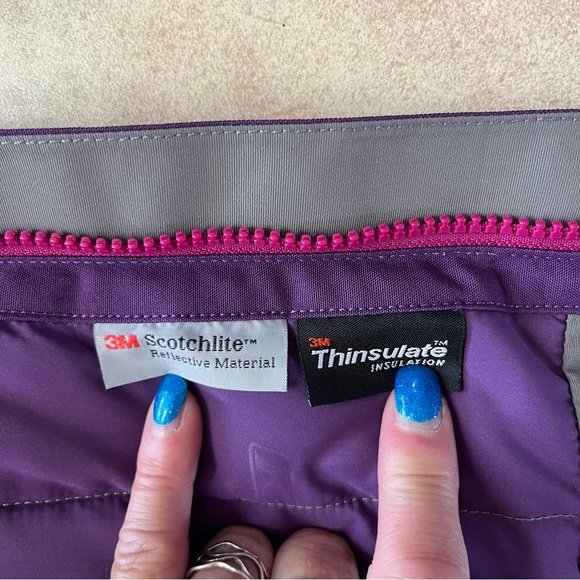 Klim's Allure Insulated Winter Snow Ski/Sledding Gore-Tex Purple Jacket - Picture 5 of 16